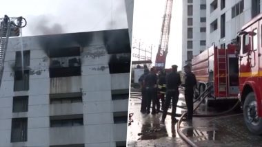 Surat Fire: सूरत के कपड़ा बाजार की बहुमंजिला इमारत में लगी भीषण आग, कड़ी मशक्कत के बाद पाया गया काबू; VIDEO