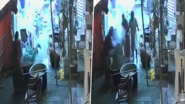 Vijayawada Accident: गणेश उत्सव में खौलते सांभर के बड़े भगोने में गिरी महिला, इलाज के दौरान मौत; CCTV में कैद हुआ दर्दनाक हादसा