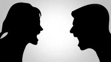 Hardoi Dispute: हरदोई में पति-पत्नी के बीच खूनी झड़प, महिला ने पति पर नाक काटने का लगाया आरोप; सास का दावा- बहू ने प्राइवेट पार्ट पर किया हमला