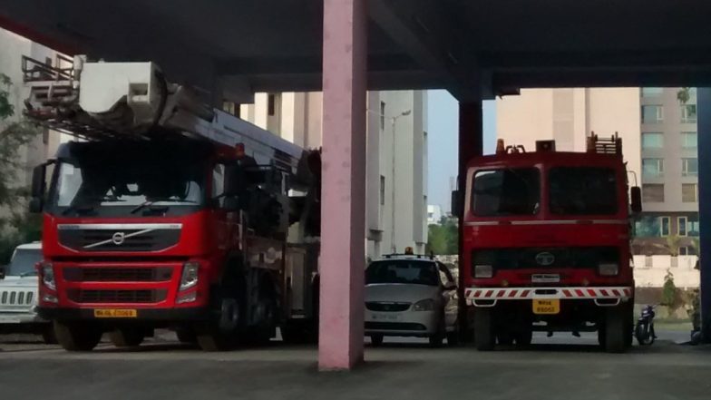 Pune Fire Safety: पुणे में फायर सेफ्टी नियमों की अनदेखी पर PMC की बड़ी कार्रवाई, 20 से अधिक PG, हॉस्टल और कबाड़ गोदामों को बंद करने का नोटिस