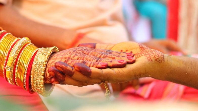 हरियाणा: 12 घंटे की कस्टडी पैरोल पर जेल से बाहर आया गैंगस्टर मैनपाल ढीला, भारी सुरक्षा के बीच प्रेमिका संग लिए फेरे; VIDEO