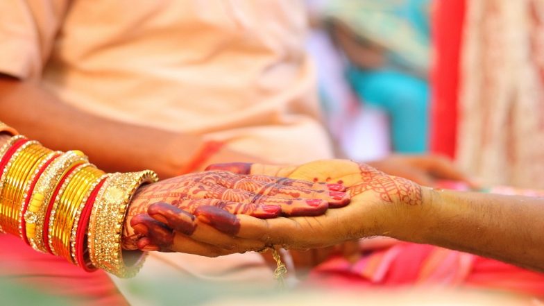 Allahabad HC: 'विवाह की पवित्र संस्था को हल्के में न लें'; आपसी तलाक के बाद दोबारा शादी करने वाले 2 बच्चों के माता-पिता पर इलाहाबाद हाईकोर्ट की दो टूक