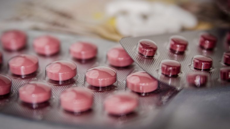 Delhi Pharmacies: दिल्ली में दवाओं पर 80% तक की छूट देने पर लगी रोक, जानें क्या है वजह