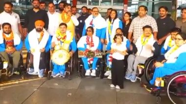 एशियन पैरा गेम्स: सिल्वर मेडल जीतकर वतन लौटे भारतीय खिलाड़ियों का दिल्ली एयरपोर्ट पर जोरदार स्वागत; देखें VIDEO
