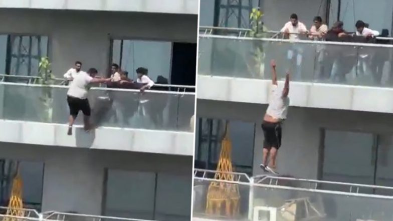 Noida Supernova Case: डिप्रेशन, बढ़ते कर्ज और वैवाहिक विवाद ने ली सॉफ्टवेयर इंजीनियर की जान; 43वीं मंजिल से गिरे संभव जैन, पुलिस ने ₹3 करोड़ गुजारा भत्ते की बात नकारी