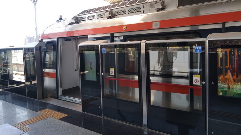 Ahmedabad Metro: गरबा प्रेमियों को बड़ी राहत; 19 अक्टूबर तक देर रात 2 बजे तक चलेगी अहमदाबाद मेट्रो, लागू होगा 50 रुपये का स्पेशल पेपर टिकट