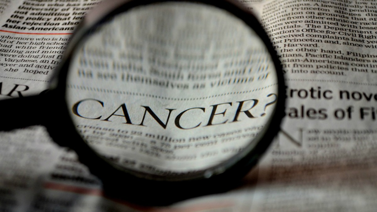Cancer Medicines To Get Cheaper: कैंसर मरीजों को बड़ी राहत, सरकार ने महंगी दवाओं पर ट्रेड मार्जिन 30% तक सीमित किया, MRP में 70% तक आ सकती है कमी