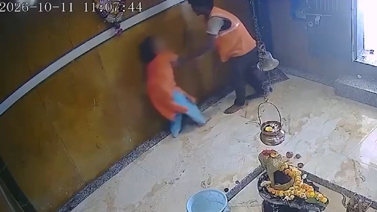 Pune Pimpri-Chinchwad: निगड़ी मंदिर में नाबालिग से रेप कोशिश की, हवसी मजदूर का VIDEO आया सामने